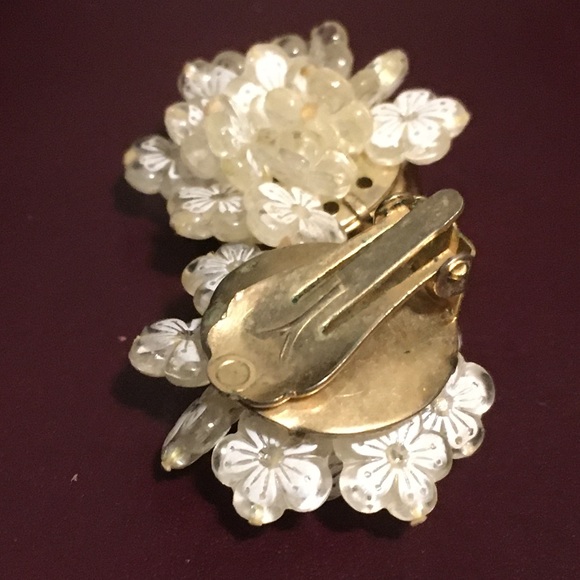 Vintage Mid-Century Clip-On Earrings - Picture 2 of 2